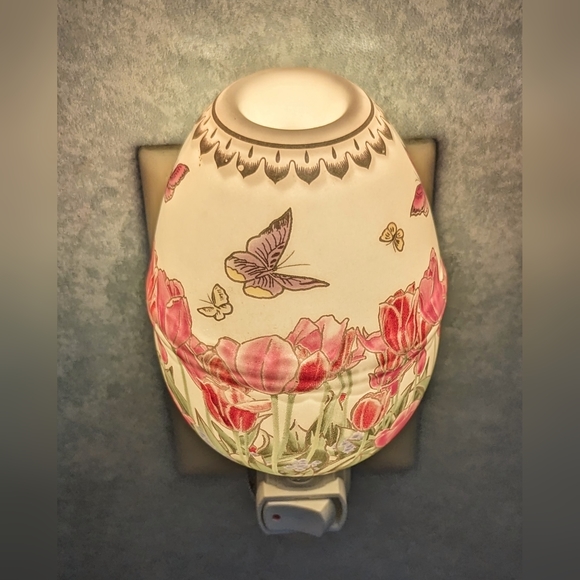Sorelle Fine Porcelain Night Light - Picture 11 of 11